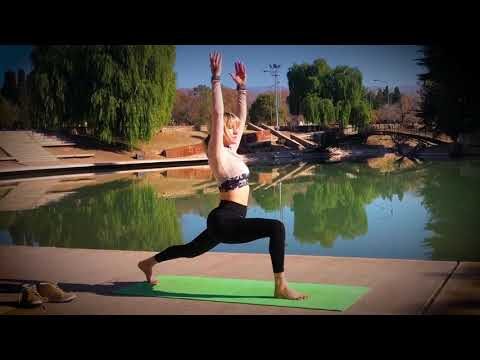 Alcanzando equilibrio y armonía con yoga