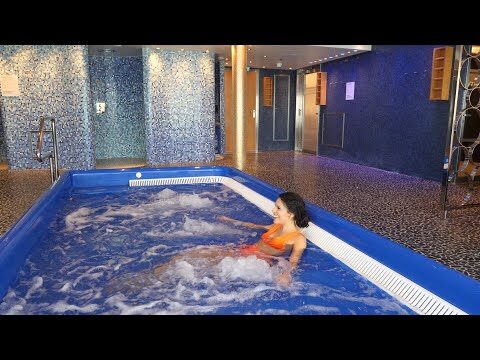 Sumérgete en el lujo: Spa de natación para disfrutar